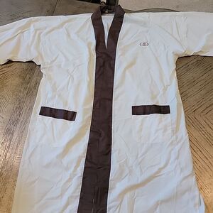 Mens size L Robe Durer Paris